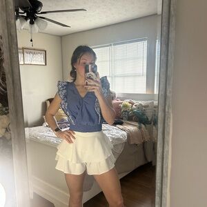 Arizona Jean Company Women's Blue Top with White Embroidery